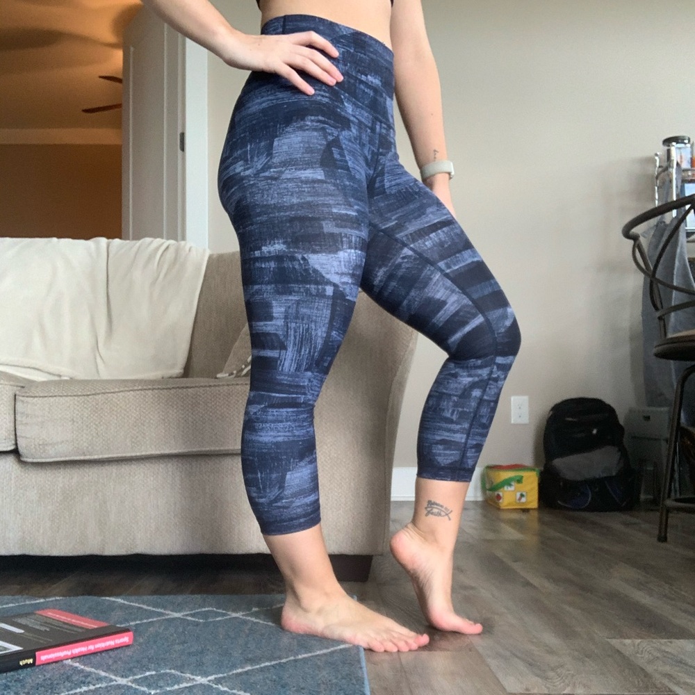 Wunder under crop (high rise)